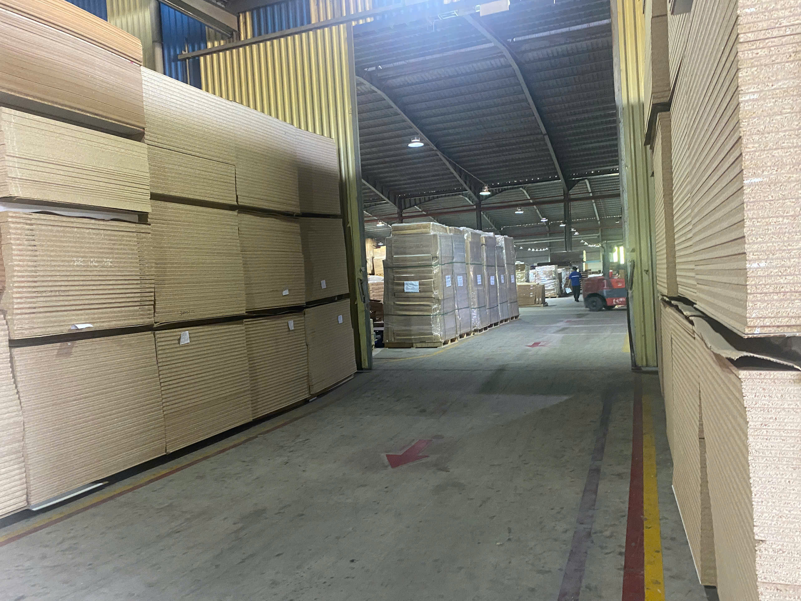 Raw material warehouse 3.jpg